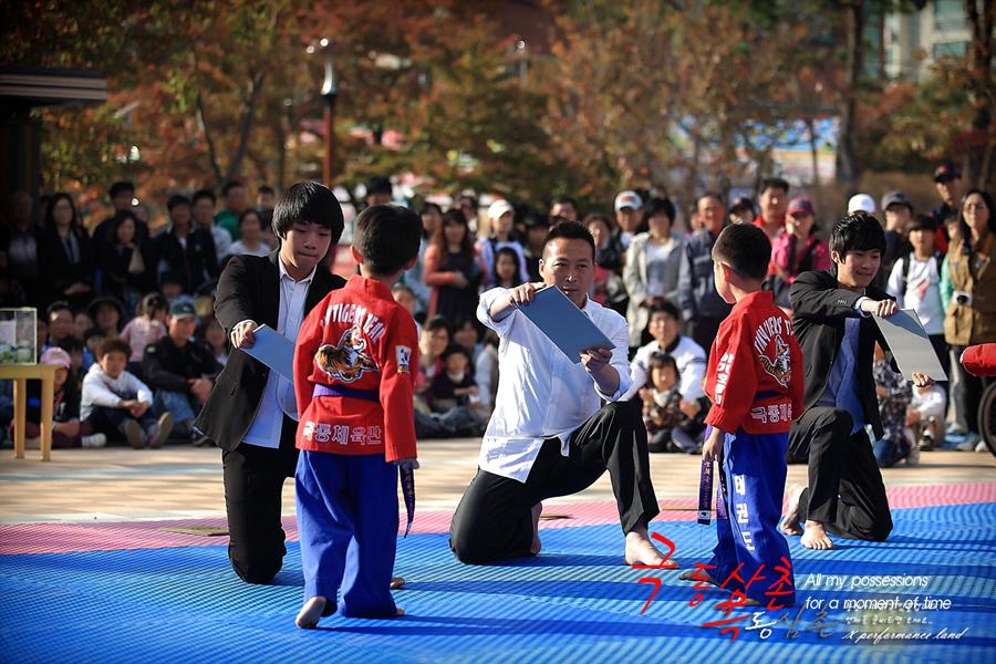 2012�� �Ҿƾ� ȯ�쵽�� ��Ÿ� ����(���� ���)