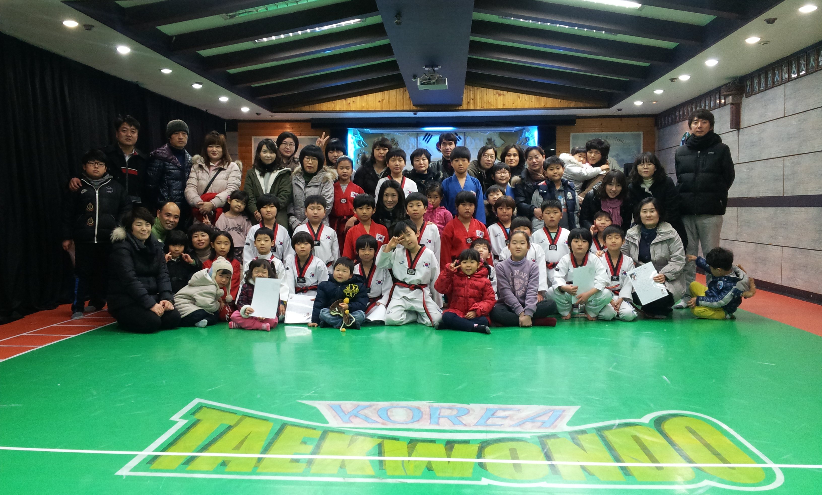 ��209ȸ ������ ���Խ� �̸�����